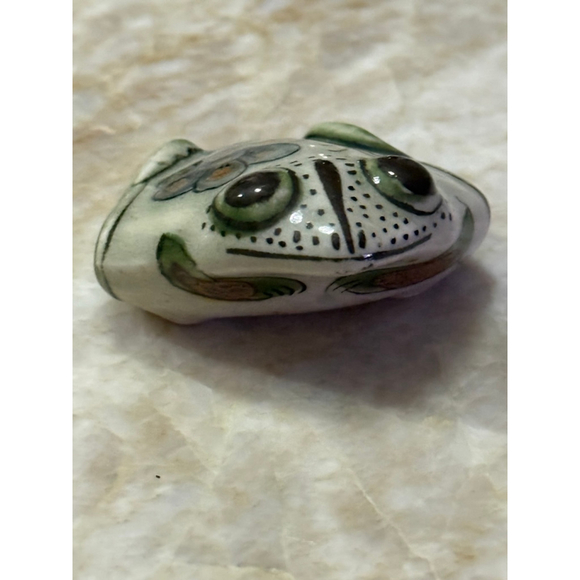 TONALA KEN EDWARDS Home Decor Ceramic Frog Figurine White Green Mexico rare - Picture 3 of 9